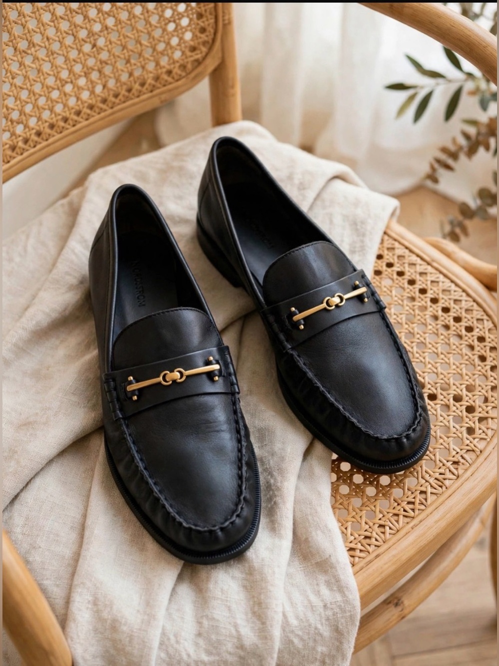Nordstrom Black Leather Bit Loafers Gold Hardware Slip-On Flats Sz 8.5M